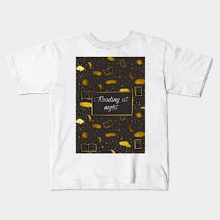 Reading at night Kids T-Shirt